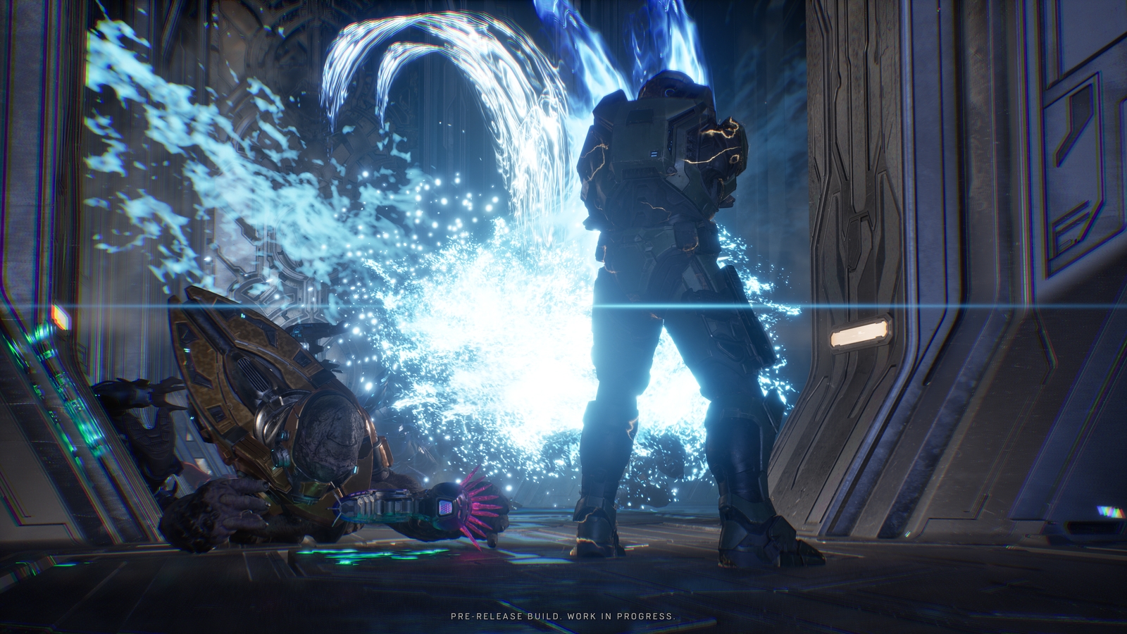 Halo Campaign Evolved intense Covenant battle in Forerunner corridor