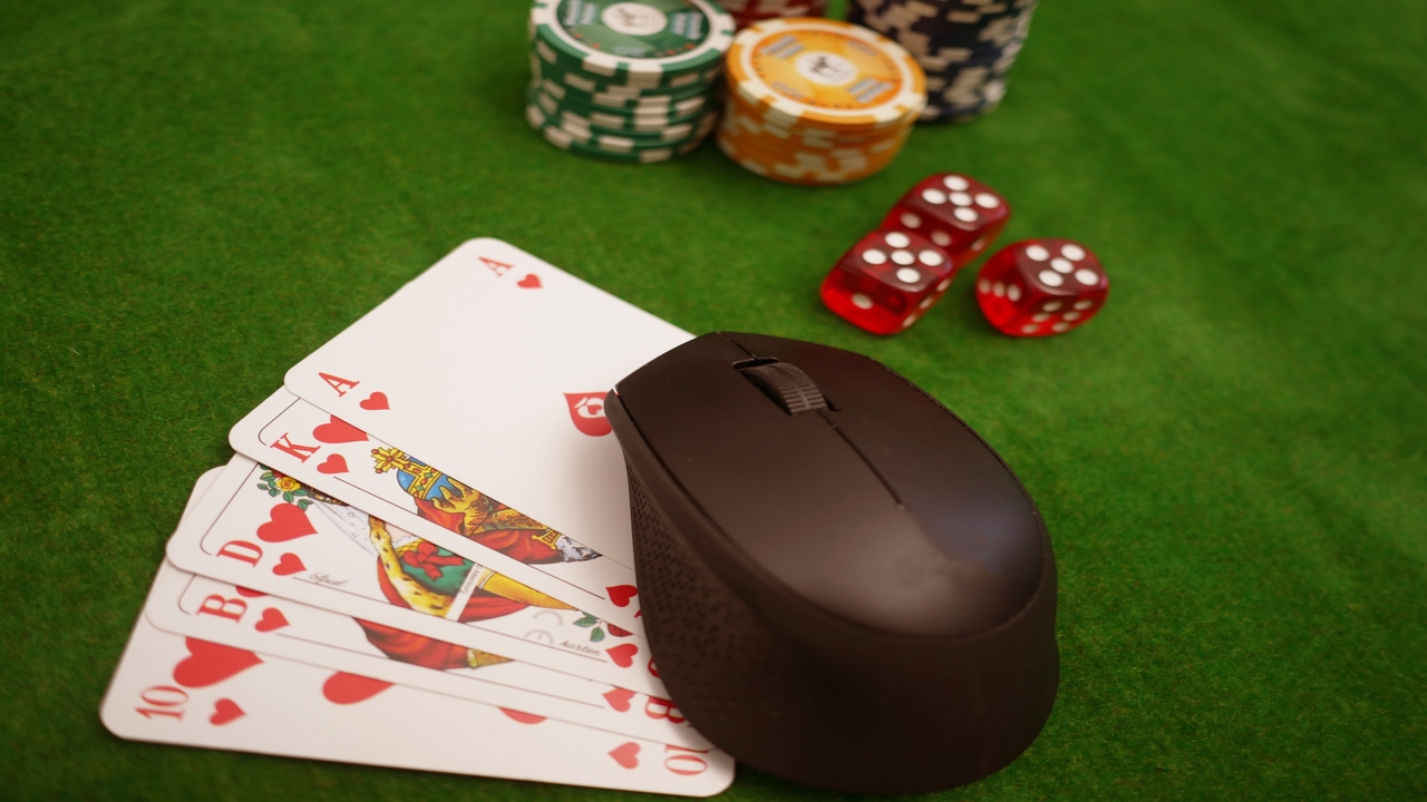 Online Casino Cards